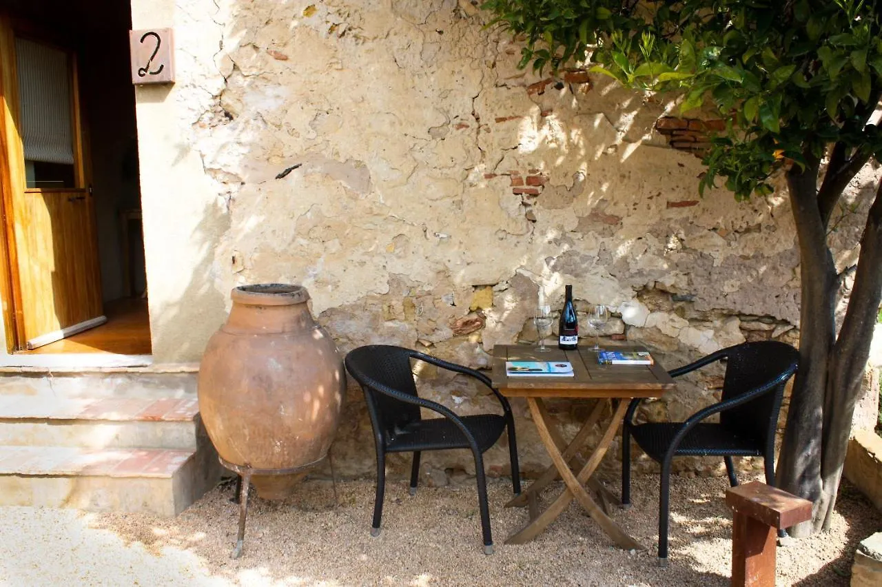 Apartamentos En La Rectoria De Regencos Spain