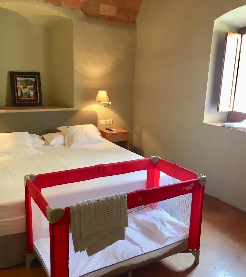 Apartamentos En La Rectoria De Regencos Country house